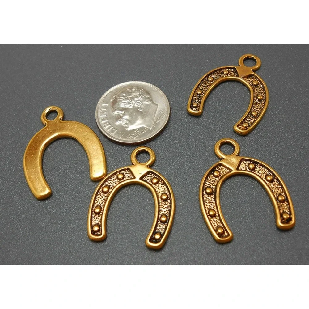 5pcs Horseshoe Charms gold tone horse‎ shoe equestrian, jewelry making supplies